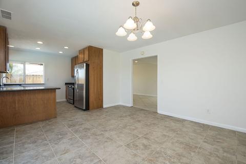 1644 Kenora Dr, Escondido, CA 92027 photo 6