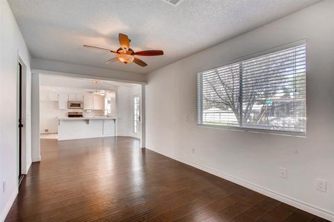 1504 Whispering Palm Dr, Oceanside, CA 92056 photo 5