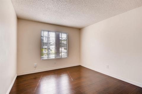 1504 Whispering Palm Dr, Oceanside, CA 92056 photo 8