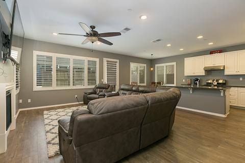 1124 Cherry Tree Ln, Vista, CA 92084 photo 6