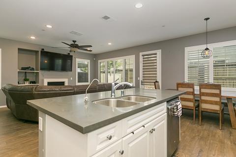 1124 Cherry Tree Ln, Vista, CA 92084 photo 11
