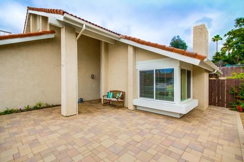 7736 Primavera Way, Carlsbad, CA 92009 photo 2