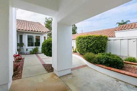 4914 Kalamis Way, Oceanside, CA 92056 photo 2
