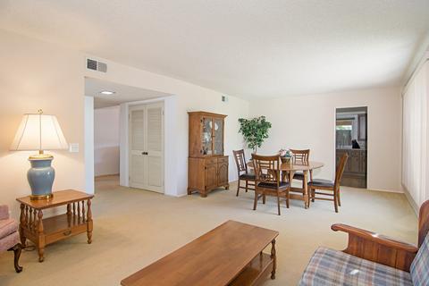 833 W Chase Ave, El Cajon, CA 92020 photo 3