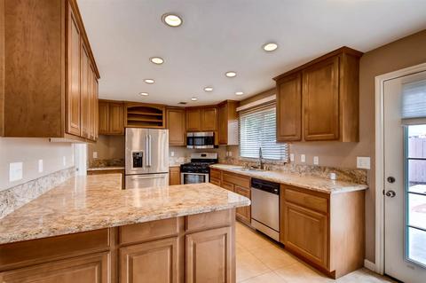1532 Glacier Rd, Oceanside, CA 92056 photo 5