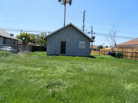 27402 Cypress St, Highland, CA 92346 photo 3