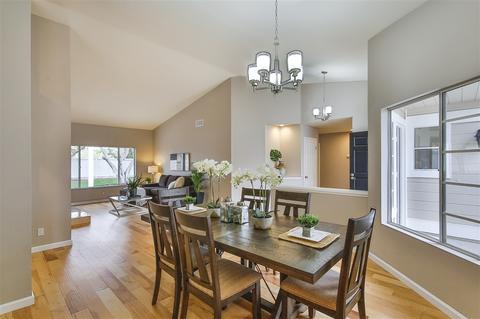 2301 Dana Ct, Carlsbad, CA 92008 photo 5