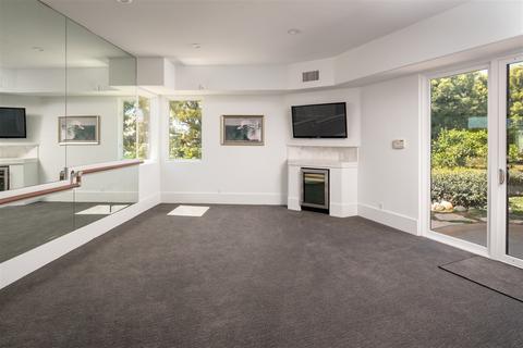 934 Muirlands Dr, La Jolla, CA 92037 photo 19