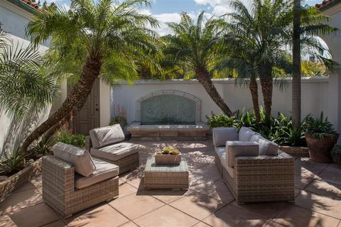 934 Muirlands Dr, La Jolla, CA 92037 photo 12