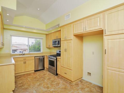 1559 Madrid Dr, Vista, CA 92081 photo 10