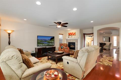 5125 Teal Way, Oceanside, CA 92057 photo 9