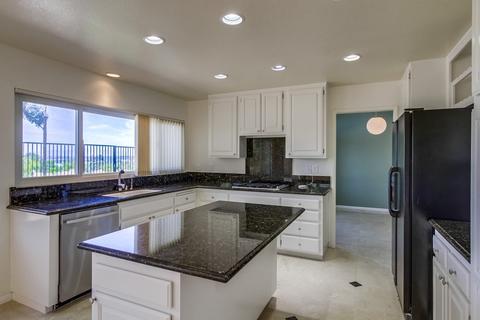 1627 Olympus Loop Dr, Vista, CA 92081 photo 13