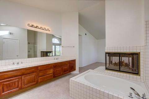 1627 Olympus Loop Dr, Vista, CA 92081 photo 16