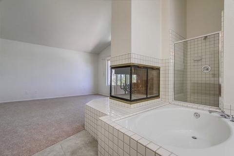 1627 Olympus Loop Dr, Vista, CA 92081 photo 17