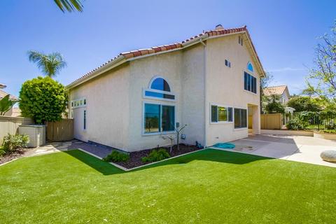 1627 Olympus Loop Dr, Vista, CA 92081 photo 12