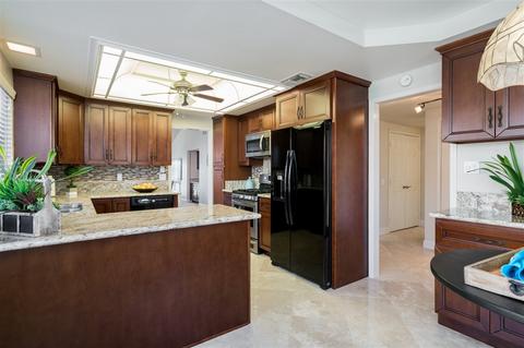 1131 Brewley Ln, Vista, CA 92081 photo 9
