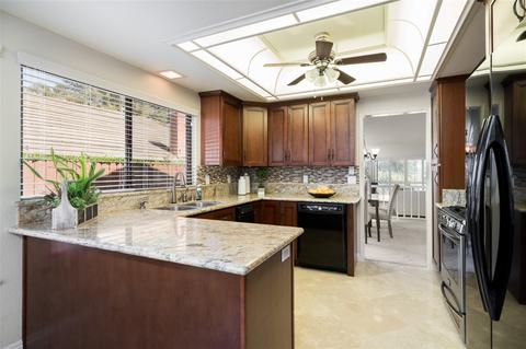 1131 Brewley Ln, Vista, CA 92081 photo 10