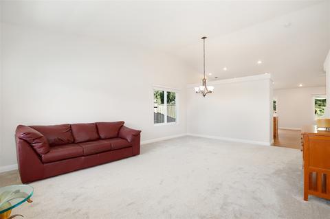 3326 Morning View Dr, Oceanside, CA 92058 photo 2