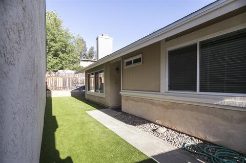 2111 Teal Gln, Escondido, CA 92026 photo 10