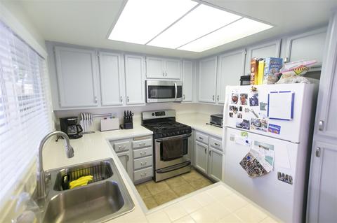 2111 Teal Gln, Escondido, CA 92026 photo 3