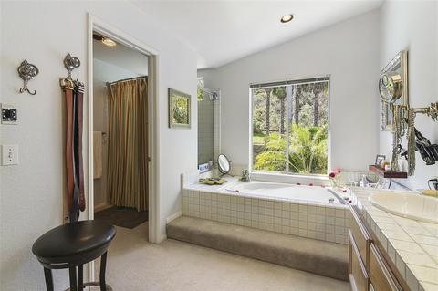 1235 Orchard Glen Cir, Encinitas, CA 92024 photo 16