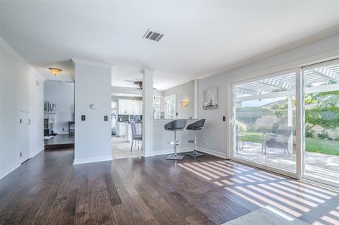 6085 E Larkellen Ct, Oak Park, CA 91377 photo 7