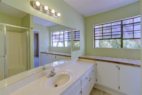 1651 S Juniper St #203, Escondido, CA 92025 photo 9