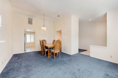 1310 Wicker Pl, Escondido, CA 92027 photo 4