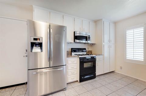 1310 Wicker Pl, Escondido, CA 92027 photo 8
