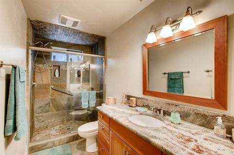 10444 E Meadow Glen Way, Escondido, CA 92026 photo 21