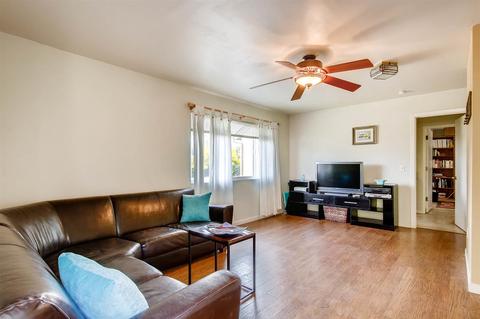 10444 E Meadow Glen Way, Escondido, CA 92026 photo 22