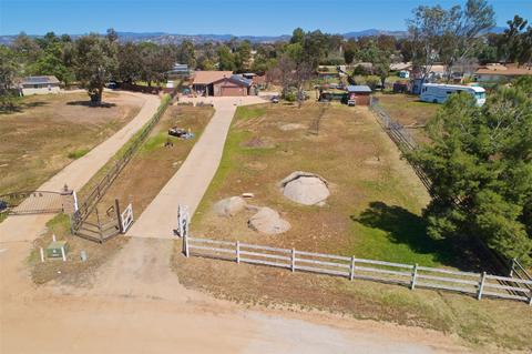 209 Julian St, Ramona, CA 92065 photo 20