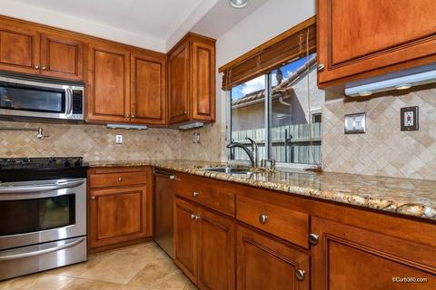 4405 San Joaquin St, Oceanside, CA 92057 photo 4