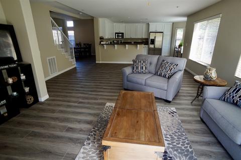 9501 Paseo De Los Castillos, Santee, CA 92071 photo 8