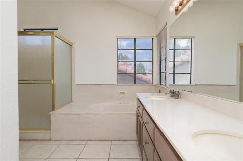 934 Vallata Ln, Spring Valley, CA 91977 photo 10