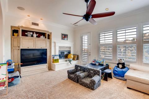 2575 Ridgegate Row, La Jolla, CA 92037 photo 3