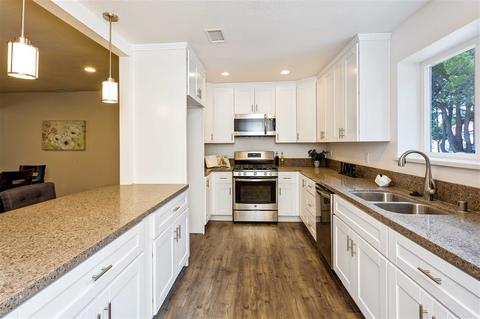 3320 Fairway Dr, La Mesa, CA 91941 photo 2