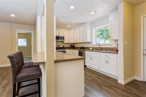 3320 Fairway Dr, La Mesa, CA 91941 photo 6