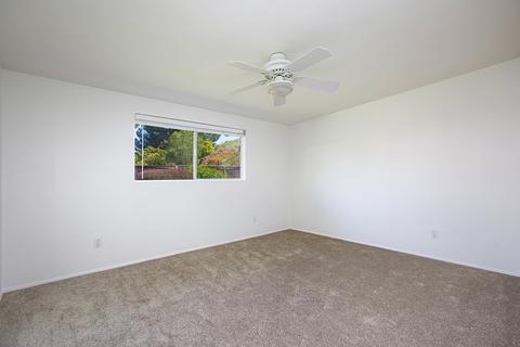 2691 Palomino Cir, La Jolla, CA 92037 photo 13