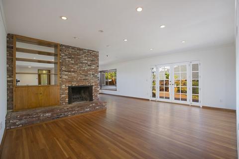 2691 Palomino Cir, La Jolla, CA 92037 photo 3