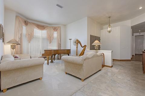 15815 Riparian Rd, Poway, CA 92064 photo 2