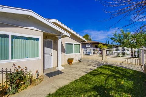 1712 E Grand Ave, Escondido, CA 92027 photo 1