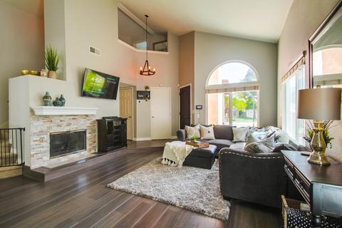 1786 Avenida Sevilla, Oceanside, CA 92056 photo 3
