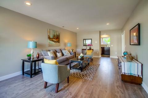 1511 Temple Heights Dr, Oceanside, CA 92056 photo 2