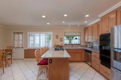 8475 Chi St, La Mesa, CA 91942 photo 6