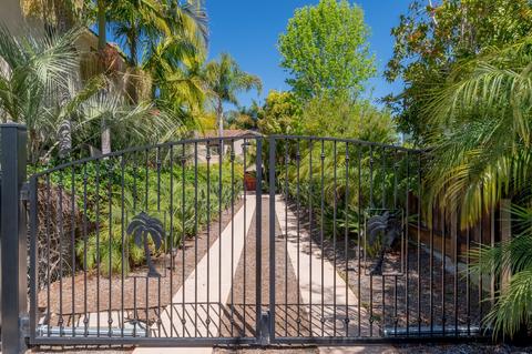 1306 Pine Ave, Carlsbad, CA 92008 photo 1
