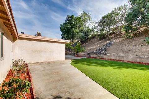 641 Nancy St, Escondido, CA 92027 photo 3