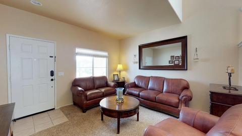 1332 Thunder Springs Dr, Chula Vista, CA 91915 photo 2