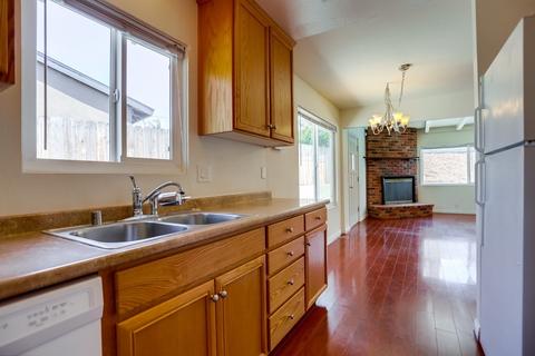 584 Gold Dr, Oceanside, CA 92057 photo 7