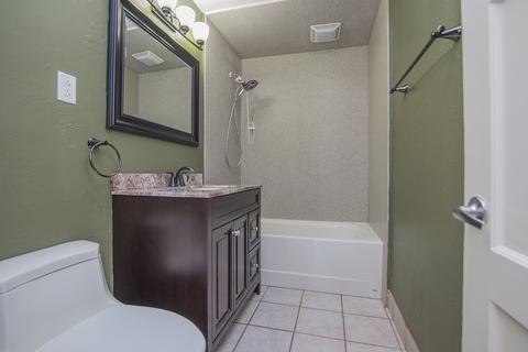 219 N El, El Cajon, CA 92021 photo 17